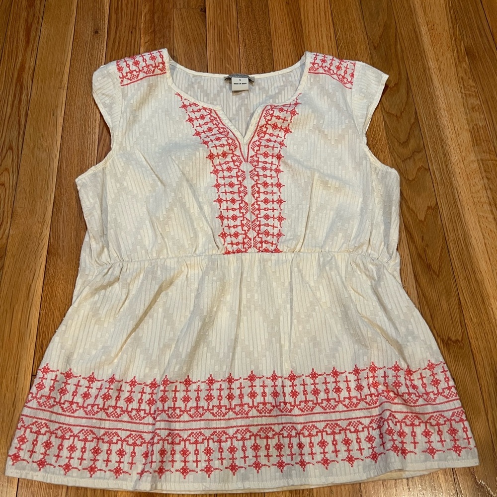 Lucky Brand Cream Top with Coral Embroidered Top